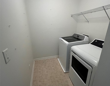 2304 Harwood Hills Lane - Photo Thumbnail 21