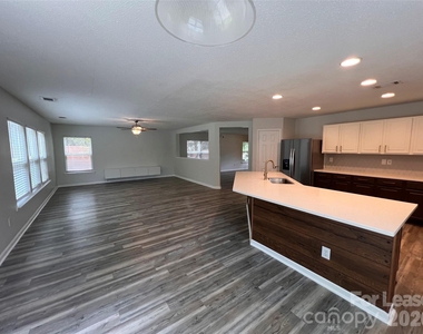 2304 Harwood Hills Lane - Photo Thumbnail 10