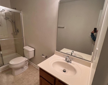 2304 Harwood Hills Lane - Photo Thumbnail 25