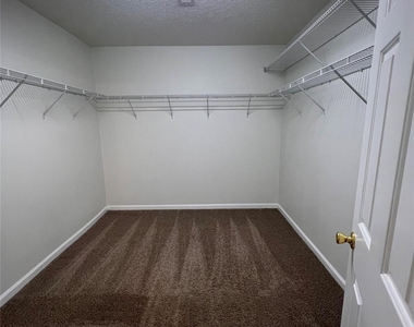 2304 Harwood Hills Lane - Photo Thumbnail 20