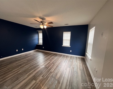 2304 Harwood Hills Lane - Photo Thumbnail 15