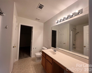 2304 Harwood Hills Lane - Photo Thumbnail 17