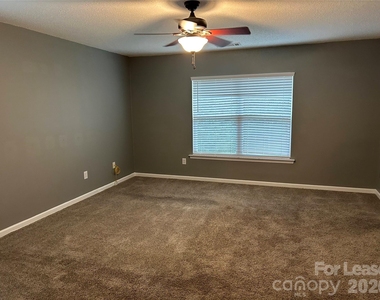 2304 Harwood Hills Lane - Photo Thumbnail 16