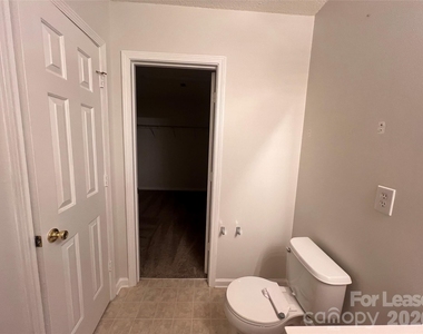 2304 Harwood Hills Lane - Photo Thumbnail 19