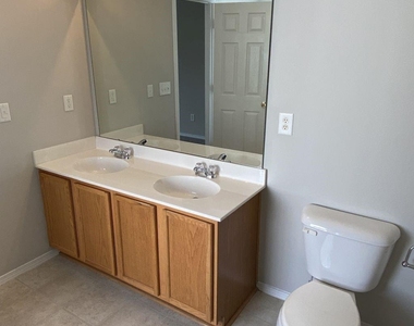 1519 Cold Creek Place - Photo Thumbnail 17