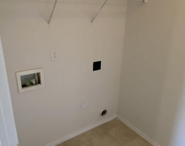 1519 Cold Creek Place - Photo Thumbnail 9