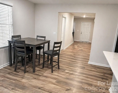 10227 Chatham Run Lane - Photo Thumbnail 1