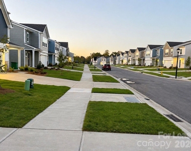 10227 Chatham Run Lane - Photo Thumbnail 15