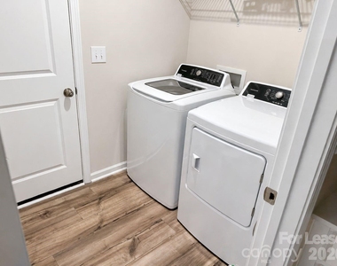 10227 Chatham Run Lane - Photo Thumbnail 8