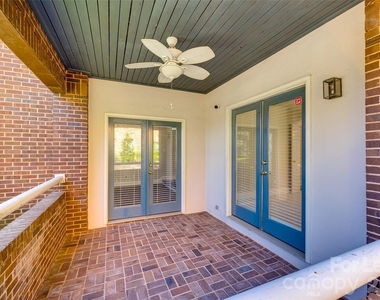 2220 Roswell Avenue - Photo Thumbnail 23