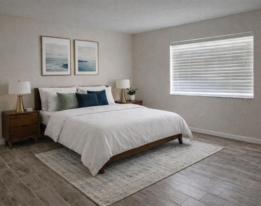 1630 Nw 52nd Avenue - Photo Thumbnail 2
