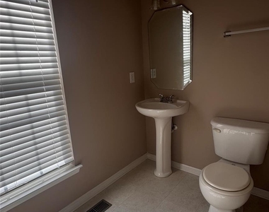 5512 Werburgh Street - Photo Thumbnail 5