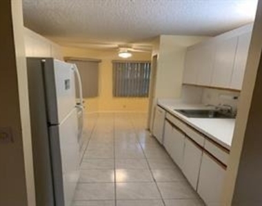 1200 Sw 124th Terrace - Photo Thumbnail 3