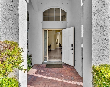 4194 Bluff Harbor Way - Photo Thumbnail 4