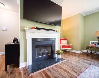 5609 Fairview Road - Photo Thumbnail 7