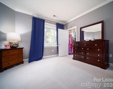 5609 Fairview Road - Photo Thumbnail 9