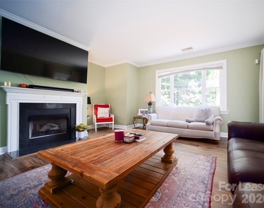 5609 Fairview Road - Photo Thumbnail 4