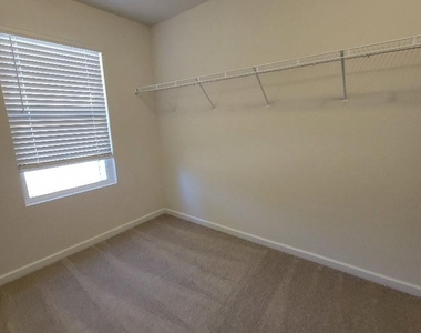 6941 Calton Lane - Photo Thumbnail 15