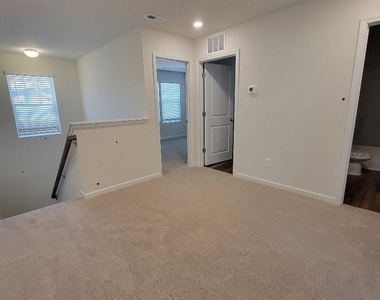 6941 Calton Lane - Photo Thumbnail 7