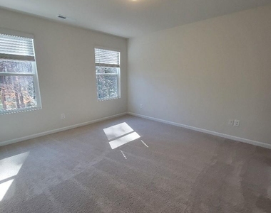 6941 Calton Lane - Photo Thumbnail 10