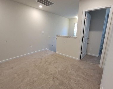 6941 Calton Lane - Photo Thumbnail 5