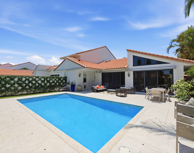 2552 Sheltingham Drive - Photo Thumbnail 5