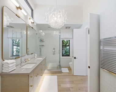 2552 Sheltingham Drive - Photo Thumbnail 22