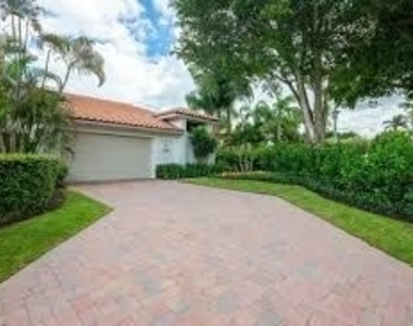 2552 Sheltingham Drive - Photo Thumbnail 1