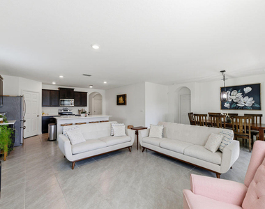 3133 Sw Centamino Street - Photo Thumbnail 9