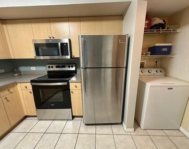 402 Villa Circle - Photo Thumbnail 6