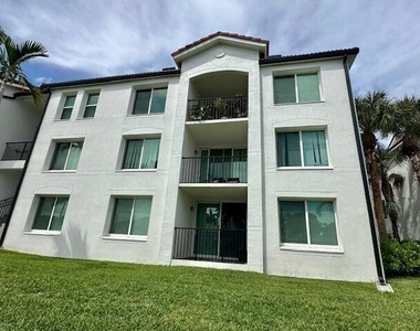 402 Villa Circle - Photo Thumbnail 19