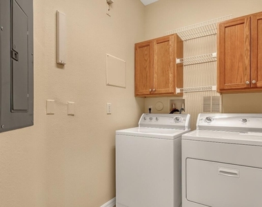 2175 Wingate Bend - Photo Thumbnail 24