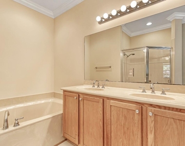 2175 Wingate Bend - Photo Thumbnail 18