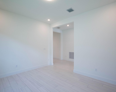 5576 Captiva Lane - Photo Thumbnail 84