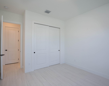 5576 Captiva Lane - Photo Thumbnail 80