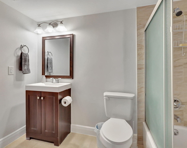 12641 Westhampton Circle - Photo Thumbnail 26