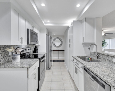12641 Westhampton Circle - Photo Thumbnail 12
