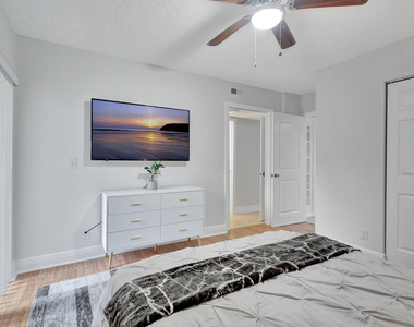 12641 Westhampton Circle - Photo Thumbnail 29