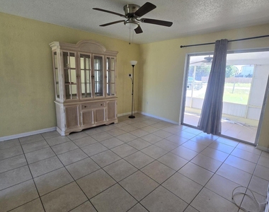 3751 Nw 36th Street - Photo Thumbnail 3