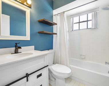 10723 Nw 10th Street - Photo Thumbnail 9