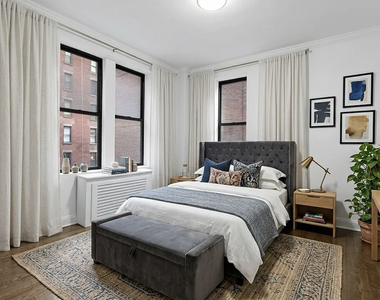 200 West 58th Street - Photo Thumbnail 4