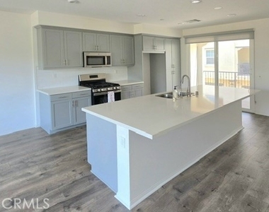 8141 Garden Park Street - Photo Thumbnail 4