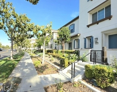 8141 Garden Park Street - Photo Thumbnail 1