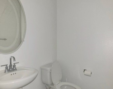 8141 Garden Park Street - Photo Thumbnail 8