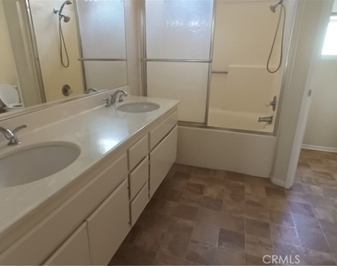 14640 Ranch Creek - Photo Thumbnail 4