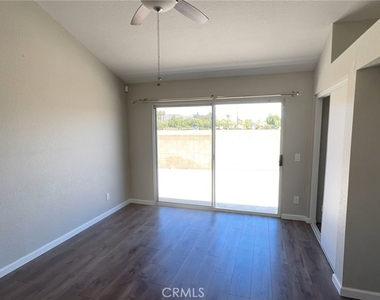 28870 Somme Court - Photo Thumbnail 7