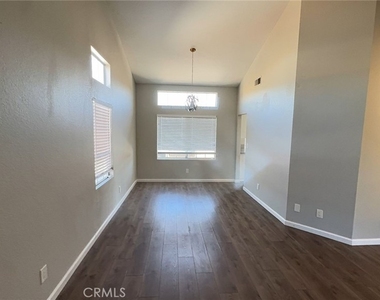 28870 Somme Court - Photo Thumbnail 6