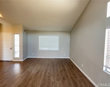 28870 Somme Court - Photo Thumbnail 4