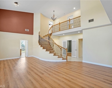 20600 Vercelli Way - Photo Thumbnail 6