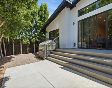 17713 Bullock St - Photo Thumbnail 34